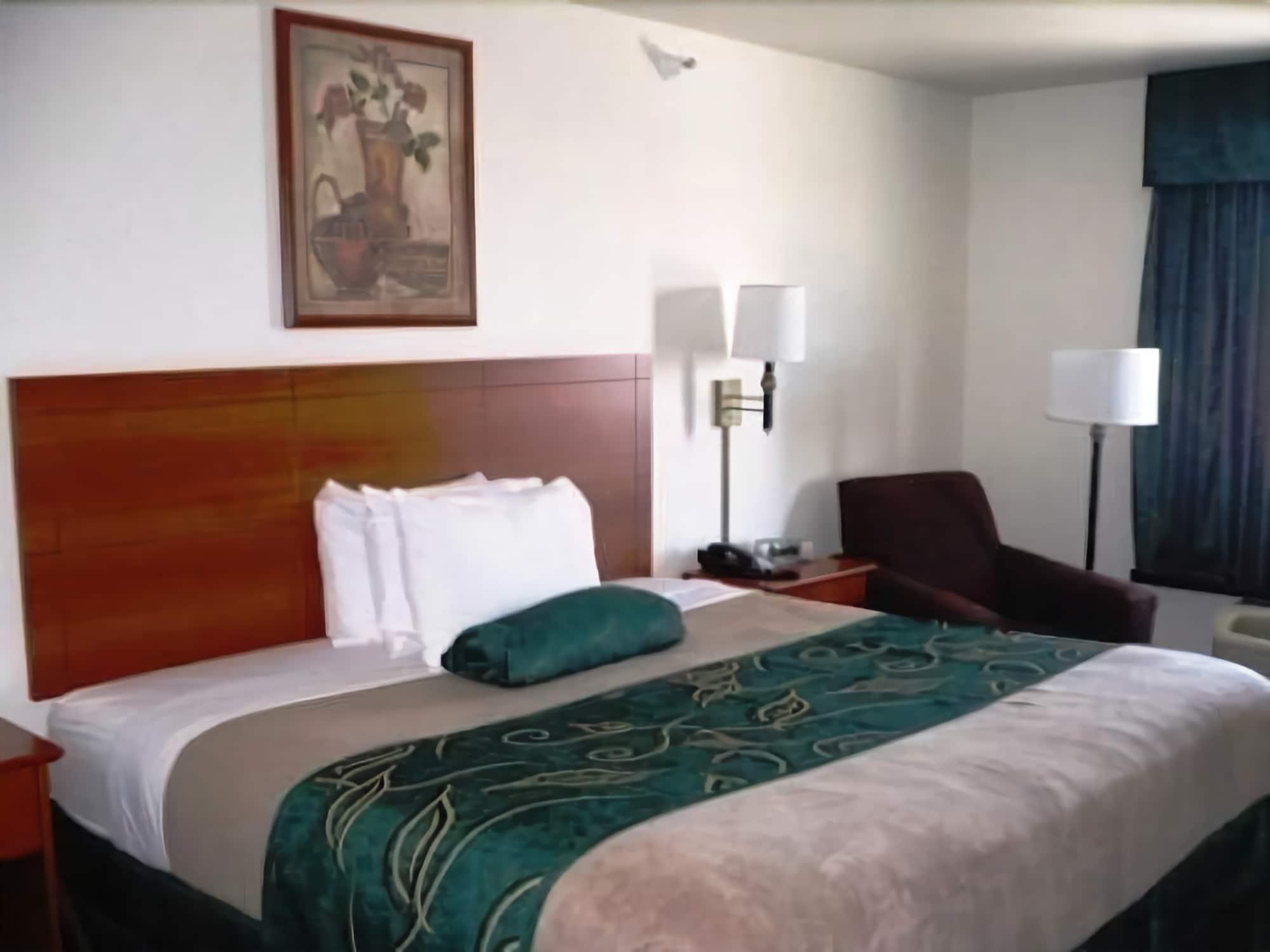 Travelodge By Wyndham Clinton Valley West Court Værelse billede