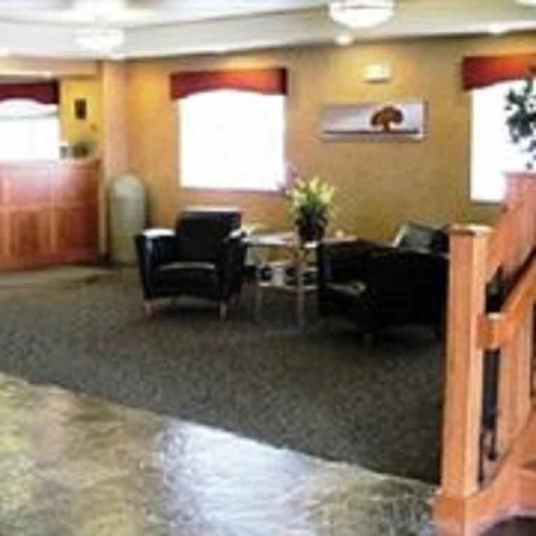 Travelodge By Wyndham Clinton Valley West Court Eksteriør billede